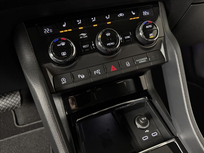 Škoda Kodiaq 2,0 TDi  DSG 4x4 Clever Assist - fotka 44 z 48