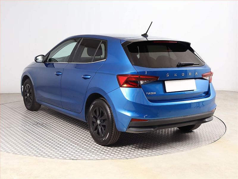 Škoda Fabia (2022) 1.0 TSI, Automat, ČR,1.maj - fotka 4 z 16
