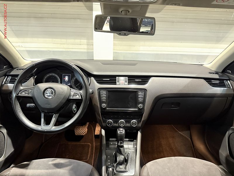 Škoda Octavia (2016) 2.0 TDi, ČR, L&K, DSG, +ALU - fotka 8 z 26