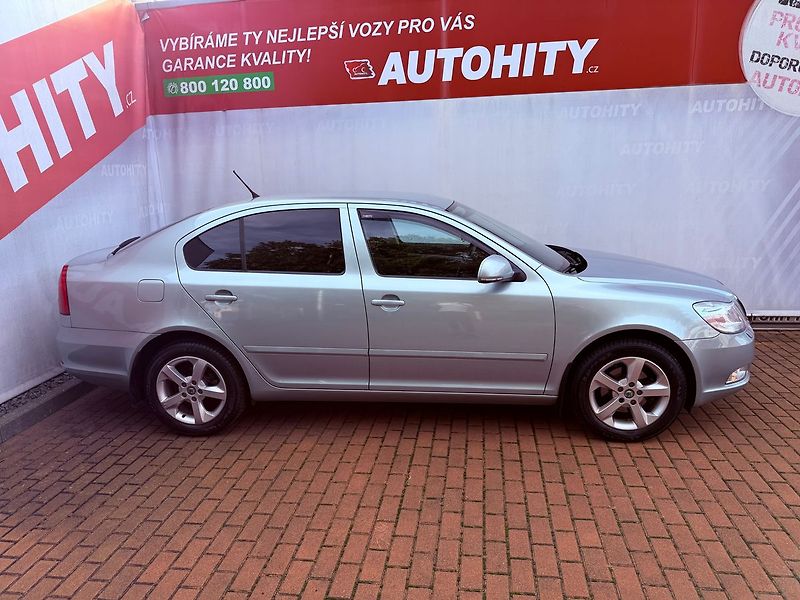 Škoda Octavia 1.2 TSi Ambiente, Serviska - fotka 5 z 24
