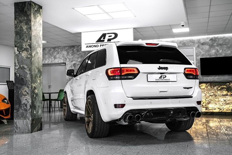 Jeep Grand Cherokee TrackHawk PANORAMA/KAMERA/H&K - fotka 4 z 26