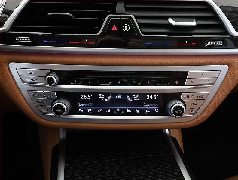 BMW Řada 7 (2019) M Paket 730Ld - fotka 13 z 18