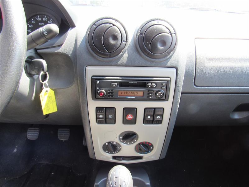 Dacia Logan 1,4 MPi 55kW MCV - fotka 15 z 23