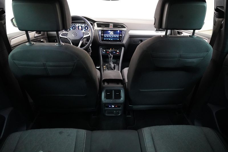 Volkswagen Tiguan - fotka 28 z 30