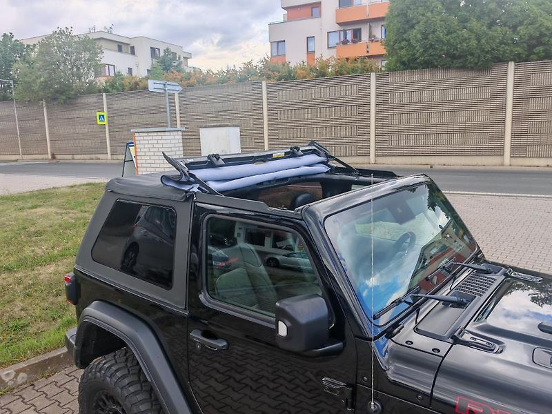 Jeep Wrangler 2.0T Rubicon,CZ,2xStřecha - fotka 8 z 43