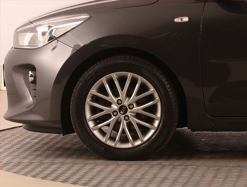 Kia Rio (2019) 1.0 T-GDI, Serv.kniha - fotka 14 z 20
