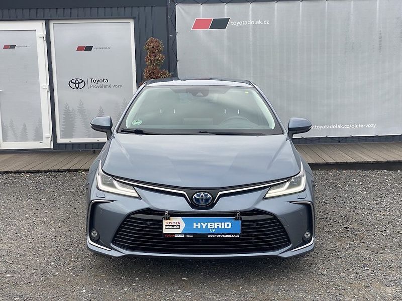 Toyota Corolla 1.8HSD, ČR, Executive VIP - fotka 3 z 23