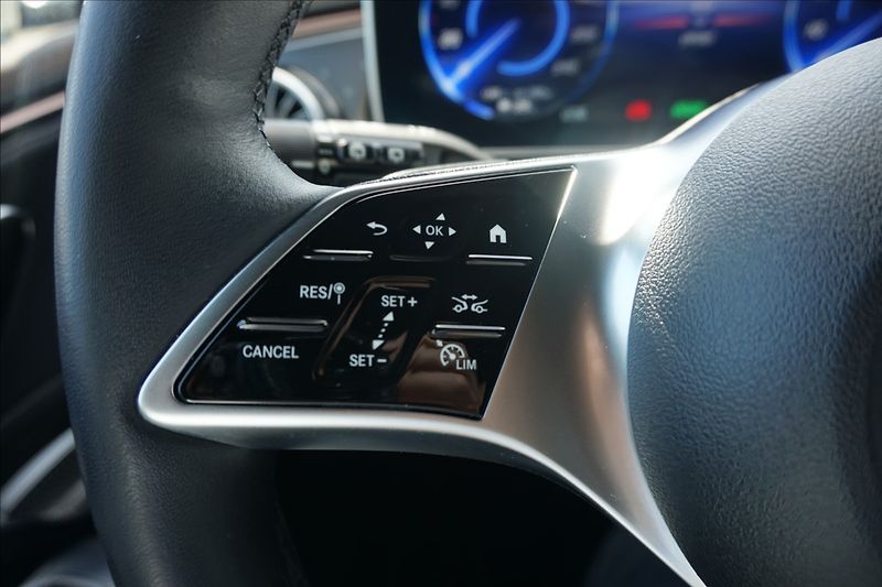 Mercedes-Benz EQE 0,0 500 4MATIC SUV,CZ,záruka - fotka 18 z 23