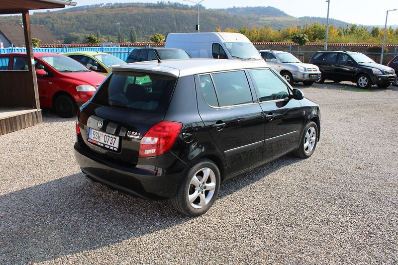 Škoda Fabia (2009) 1.4 16V SPORTLINE 2x sada kol  - fotka 7 z 19