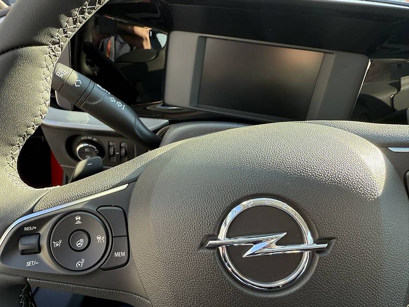 Opel Mokka Edition 1.2 TURBO (96kW/130k) - fotka 11 z 23