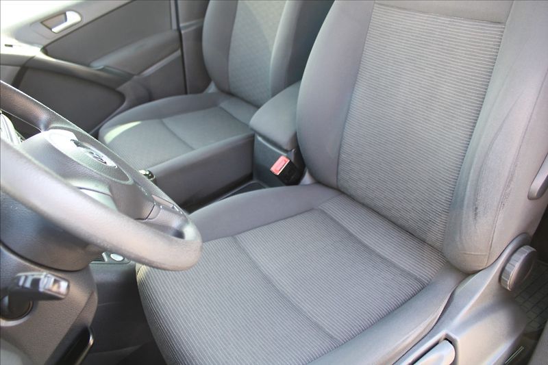 Volkswagen Tiguan 2,0 TDI  VÝHŘEVY,TAŽNÉ - fotka 20 z 26