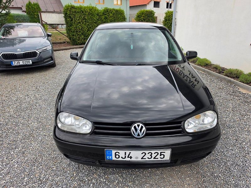 Volkswagen Golf (1999) 1.4 i Nová STK - fotka 7 z 18