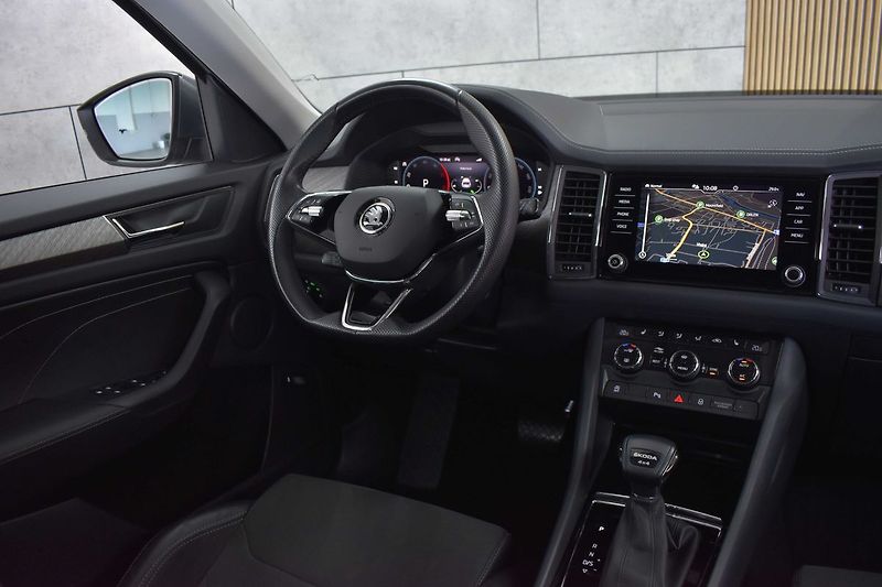 Škoda Kodiaq 2.0 TDI 4x4*STYLE+*TAŽNÉ*ČR 1M - fotka 9 z 49