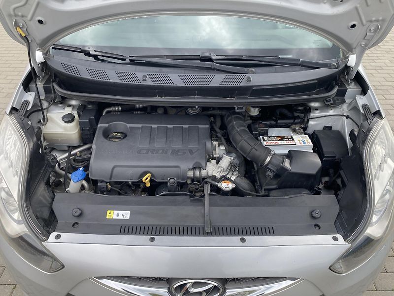 Hyundai ix20 1.6 CRDi, PREMIUM, PANORAMA!! - fotka 43 z 44
