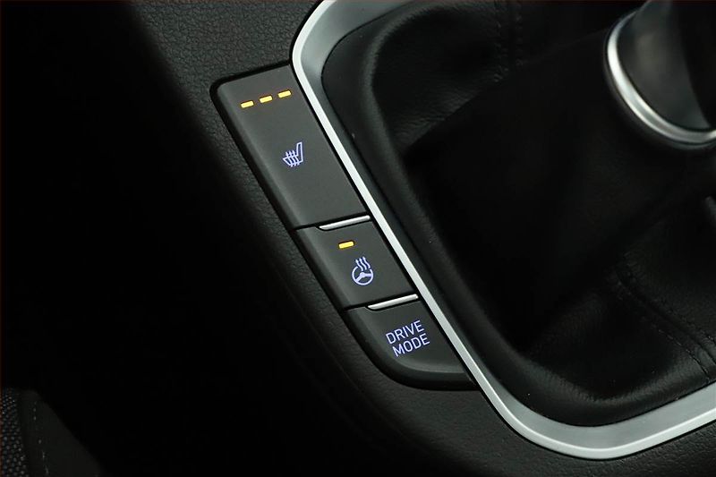 Hyundai i30 (2022) 1.5 T-GDI MHEV, ČR,1.maj - fotka 13 z 20