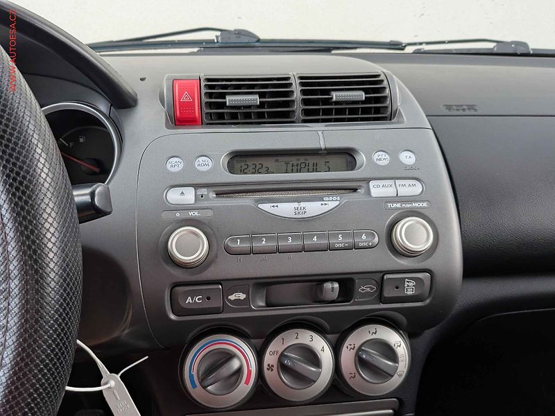 Honda City (2008) 1.4 i, ČR, AC - fotka 11 z 14