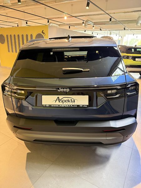 Jeep Compass (2026) First Edition e-Hybrid 145k - fotka 6 z 13
