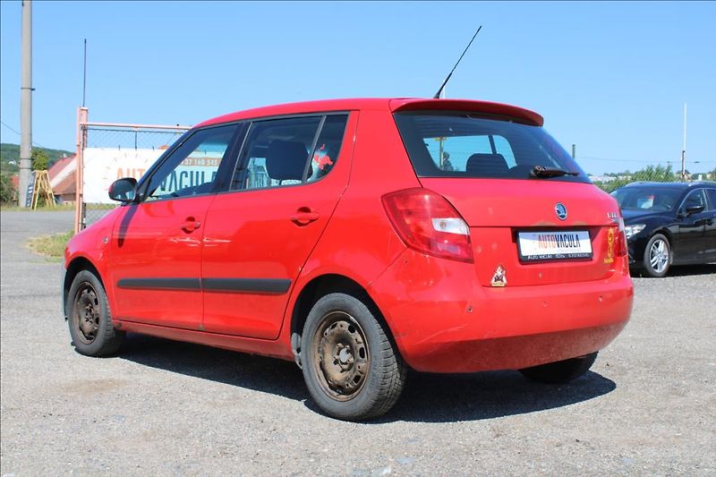 Škoda Fabia 1,2 i  LPG, STK 5/2027 - fotka 7 z 24