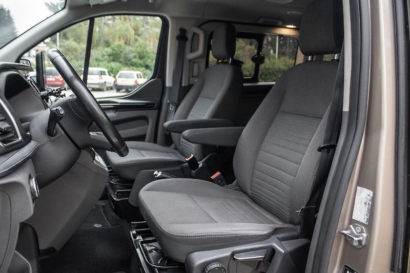 Ford Tourneo Custom - fotka 13 z 24