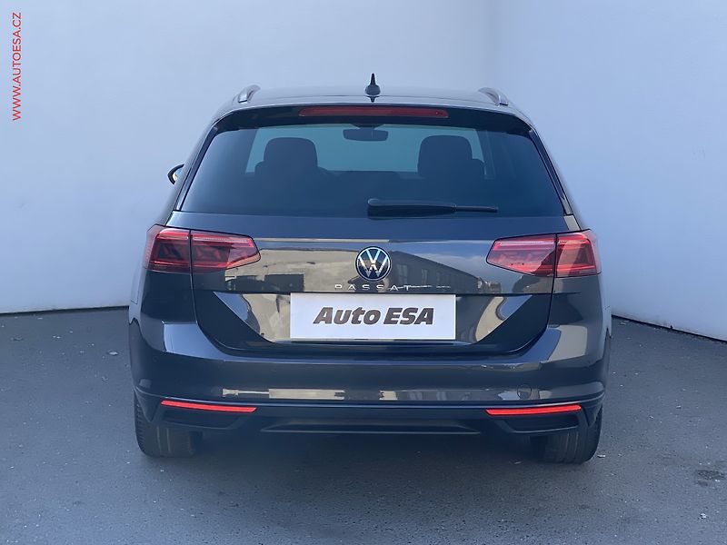Volkswagen Passat (2021) 2.0TDi, DSG, LED - fotka 5 z 18