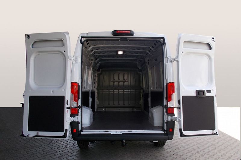 Opel Movano (2026) Van 3500 L3H2 2.2 CDTi 140k 6- - fotka 10 z 29