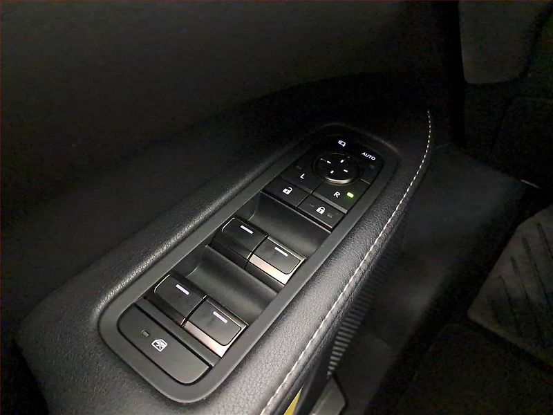 Lexus RX 400h (2024) 350h - fotka 16 z 22
