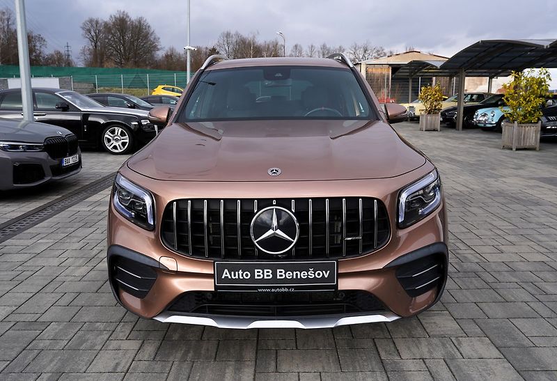 Mercedes-Benz GLB 35 AMG 4Matic/310 PS/ČR - fotka 1 z 44