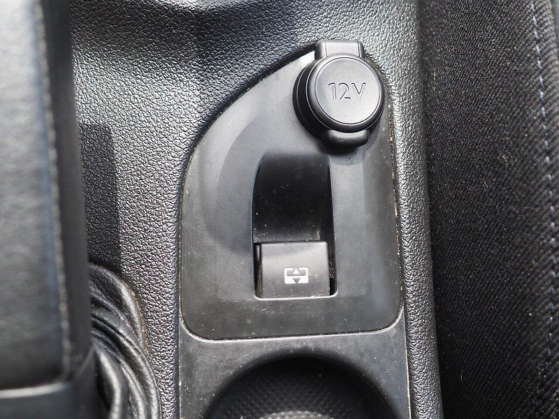 Peugeot 308 (2013) 2.0 HDI, SW BusinessLine, AT - fotka 29 z 33