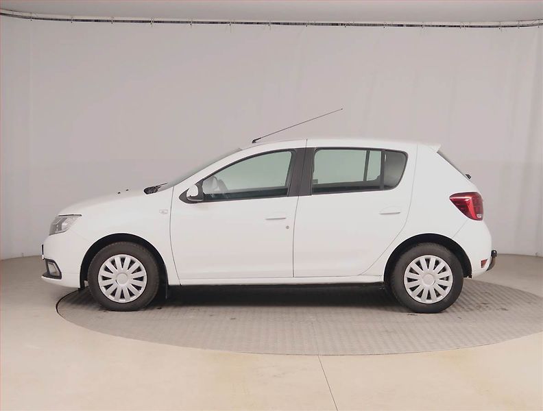 Dacia Sandero (2019) 1.0 SCe, ČR,1.maj - fotka 3 z 15