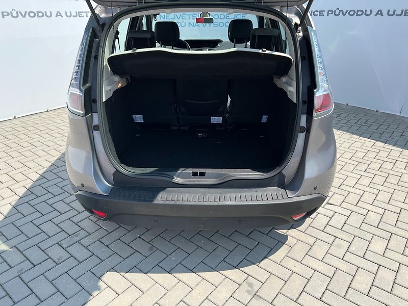 Renault Scénic (2012) 1.6 16V 81kW!ČR! Nové rozvody! - fotka 9 z 22