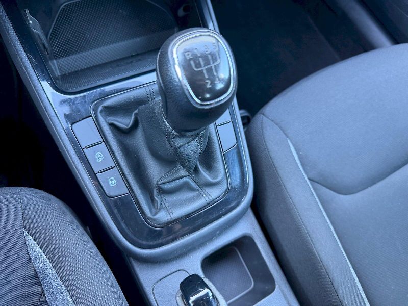 Škoda Fabia (2022) 1.0 MPI 59kW Active - fotka 28 z 35