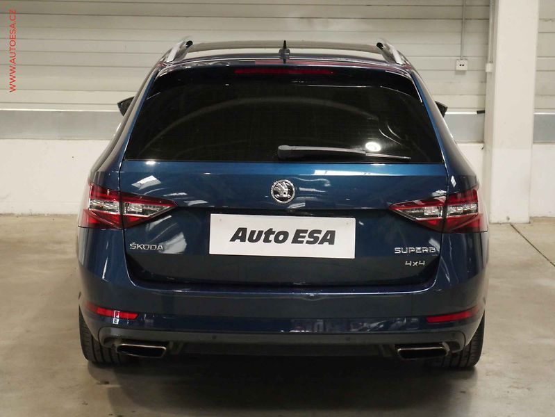 Škoda Superb (2016) 2.0 TSi 4x4, L&K, DSG, navi - fotka 5 z 23
