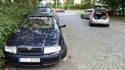 Řidičce ujelo auto s dětmi.