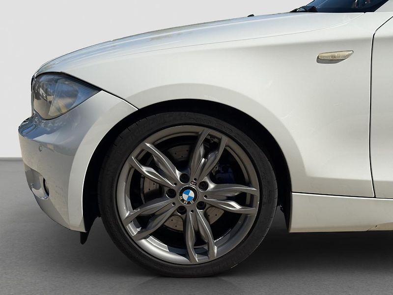 BMW Řada 1 - fotka 17 z 17