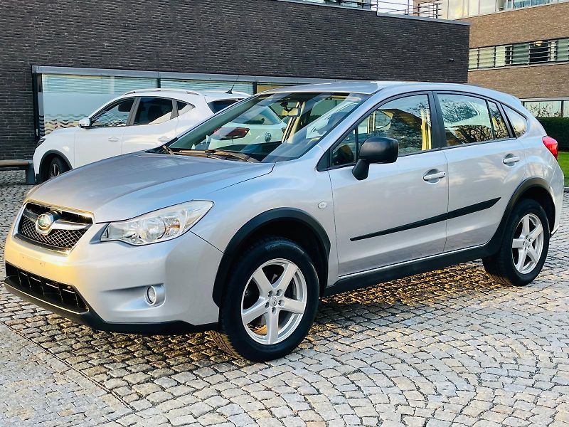Subaru XV 1.6i 4x4 MAN SENZORY SERVISKA - fotka 4 z 36