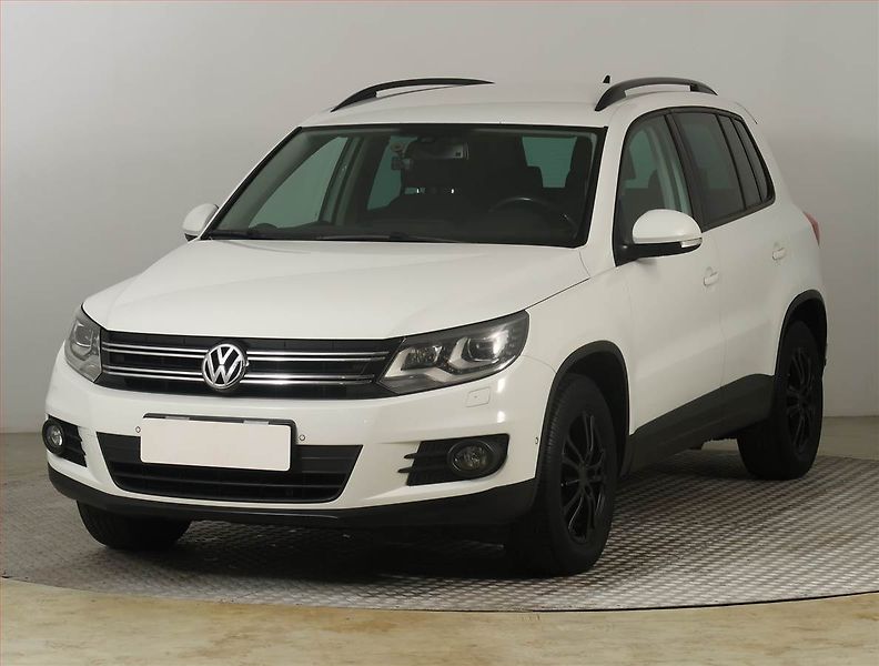 Volkswagen Tiguan (2014) 2.0 TDI, Navi, Tempomat - fotka 2 z 22