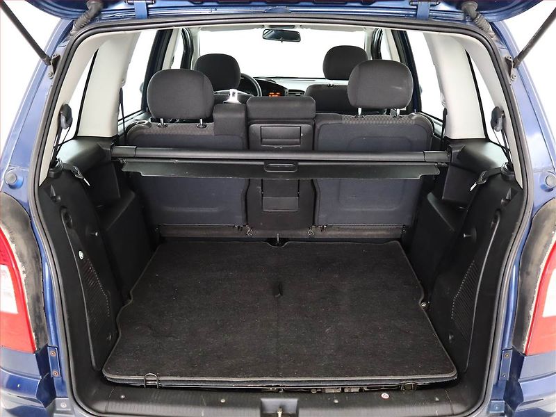 Opel Zafira (2005) 1.8 16V, 7 míst, po STK, Tažné - fotka 10 z 10