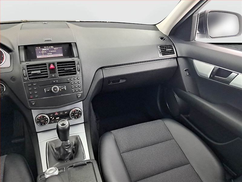 Mercedes-Benz Třídy C (2008) C 320 CDI , Serv.kniha - fotka 8 z 16