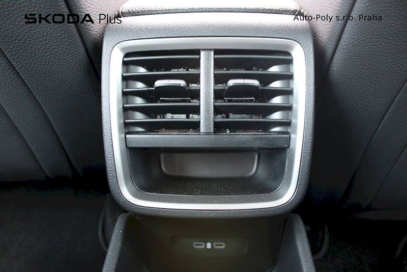 Škoda Octavia (2025) Combi Top Selection 2.0 TDI 11 - fotka 25 z 25