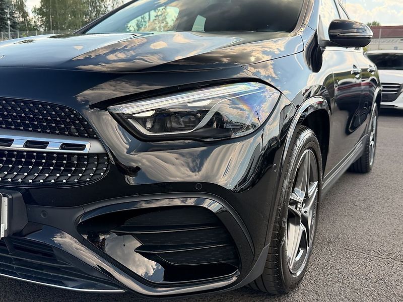 Mercedes-Benz GLA 200 d - fotka 9 z 36