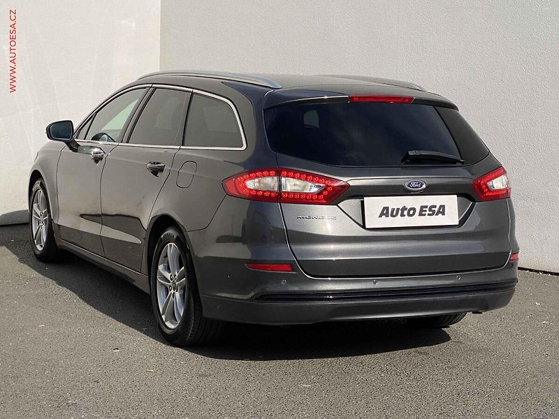 Ford Mondeo (2016) 2.0 TDCi, AT, LED, navi - fotka 6 z 19