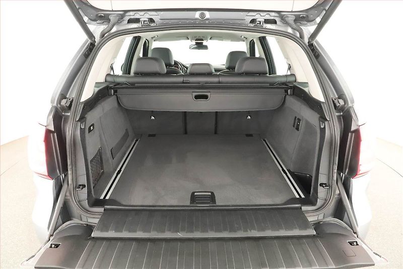 BMW X5 (2017) xDrive30d - fotka 19 z 20