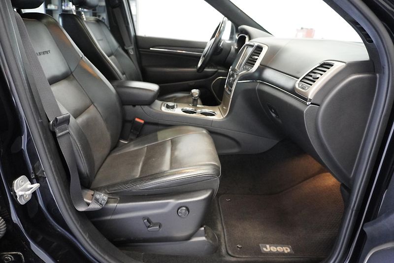 Jeep Grand Cherokee 3,0 CRD 4X4 - fotka 27 z 31