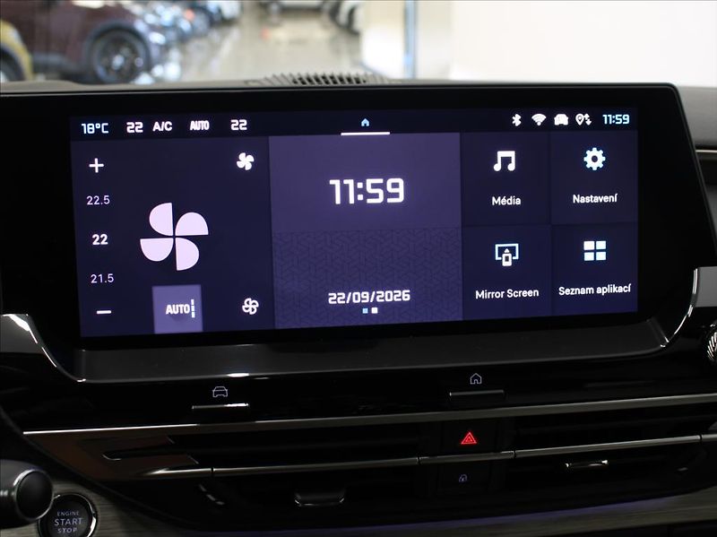 Citroën C5 X 1,6 PHEV 225 Hypnos 1.maj.ČR - fotka 11 z 18