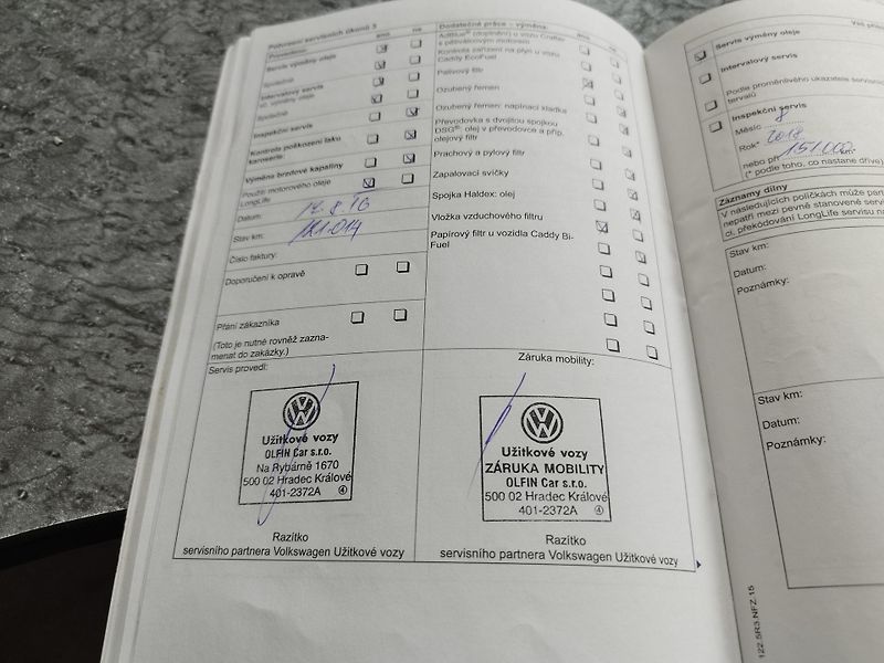 Volkswagen Caravelle (2012) 2,0TDI,LONG,9MÍST,TAŽ,ALU,SER. - fotka 28 z 35