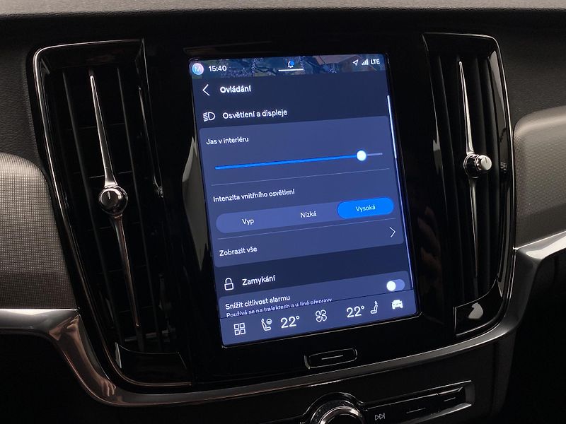 Volvo V90 T6 AWD RECHARGE DARK PLUS - fotka 49 z 60