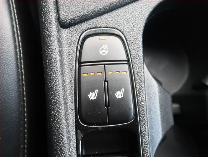 Kia Niro (2020) Exclusive Hybrid, Automat - fotka 19 z 25