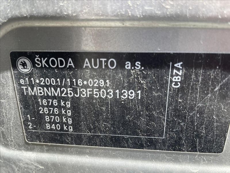 Škoda Roomster 1,2 TSi 63kw Ambiente Klima ES - fotka 23 z 25
