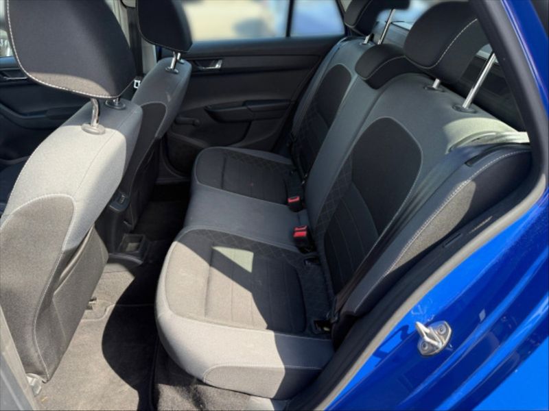 Škoda Fabia 1,0 TSI Ambition - fotka 6 z 10