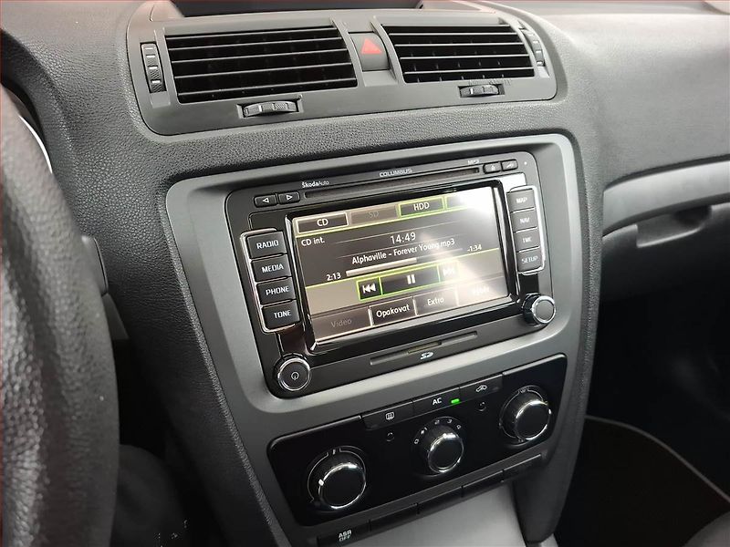 Škoda Octavia (2012) 1.6 TDI, po STK, Tažné - fotka 12 z 13